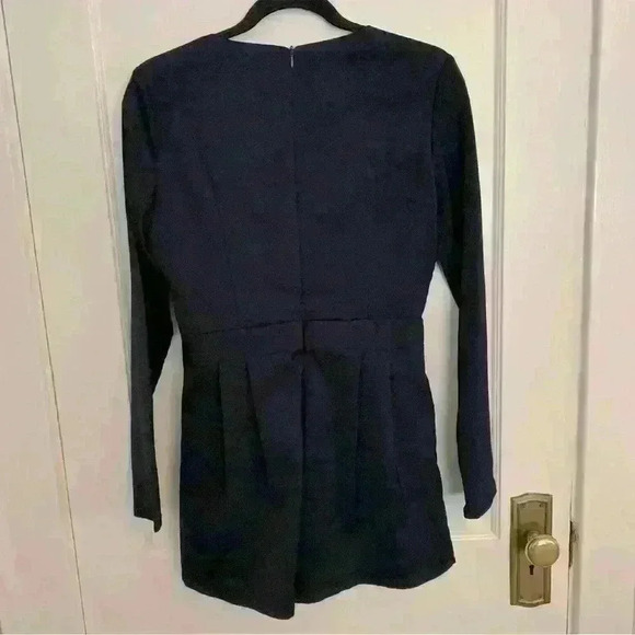 Lulus Plunge Neckline Long Sleeve Romper Womens Size M, Navy - Picture 4 of 13